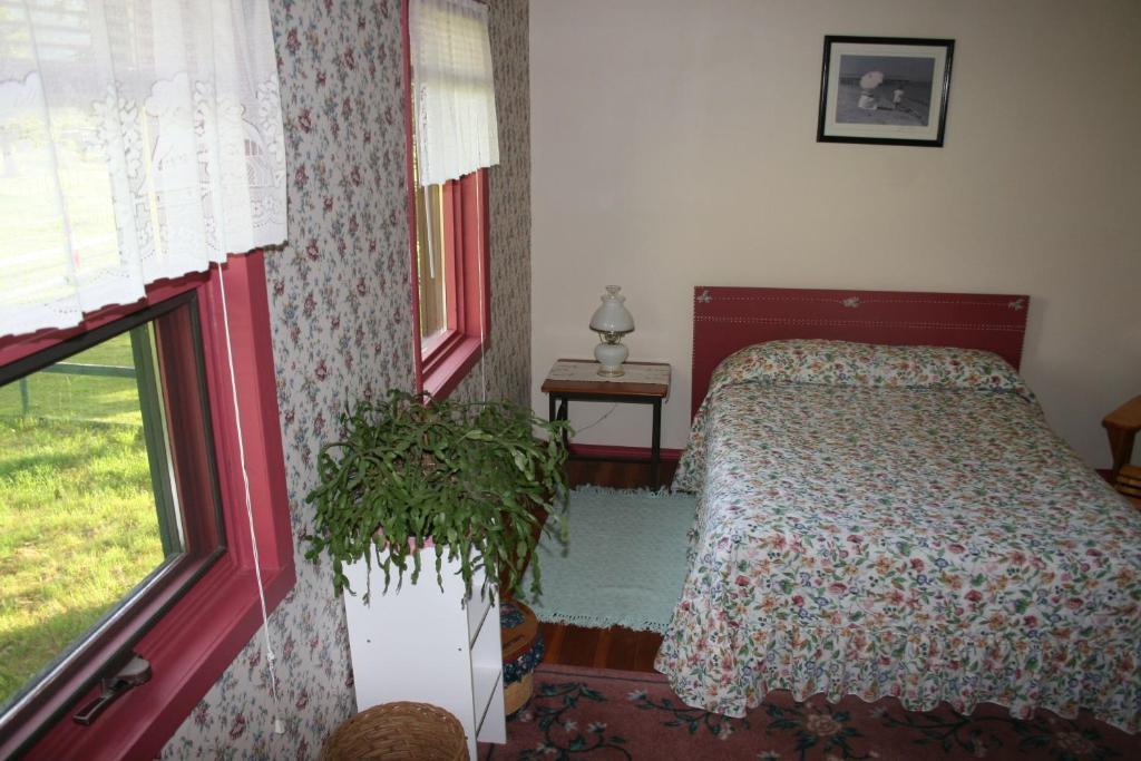 Dunphy'S Bed And Breakfast Parson Room photo
